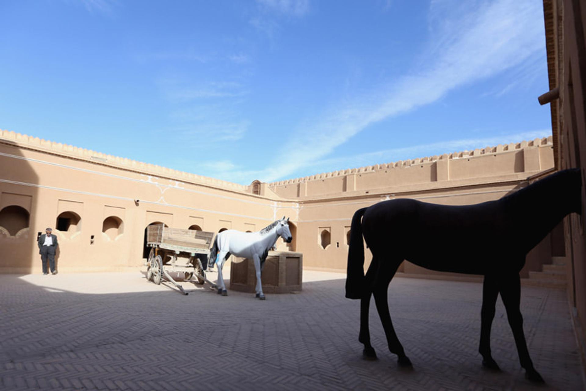 چاپارخانه میبد
