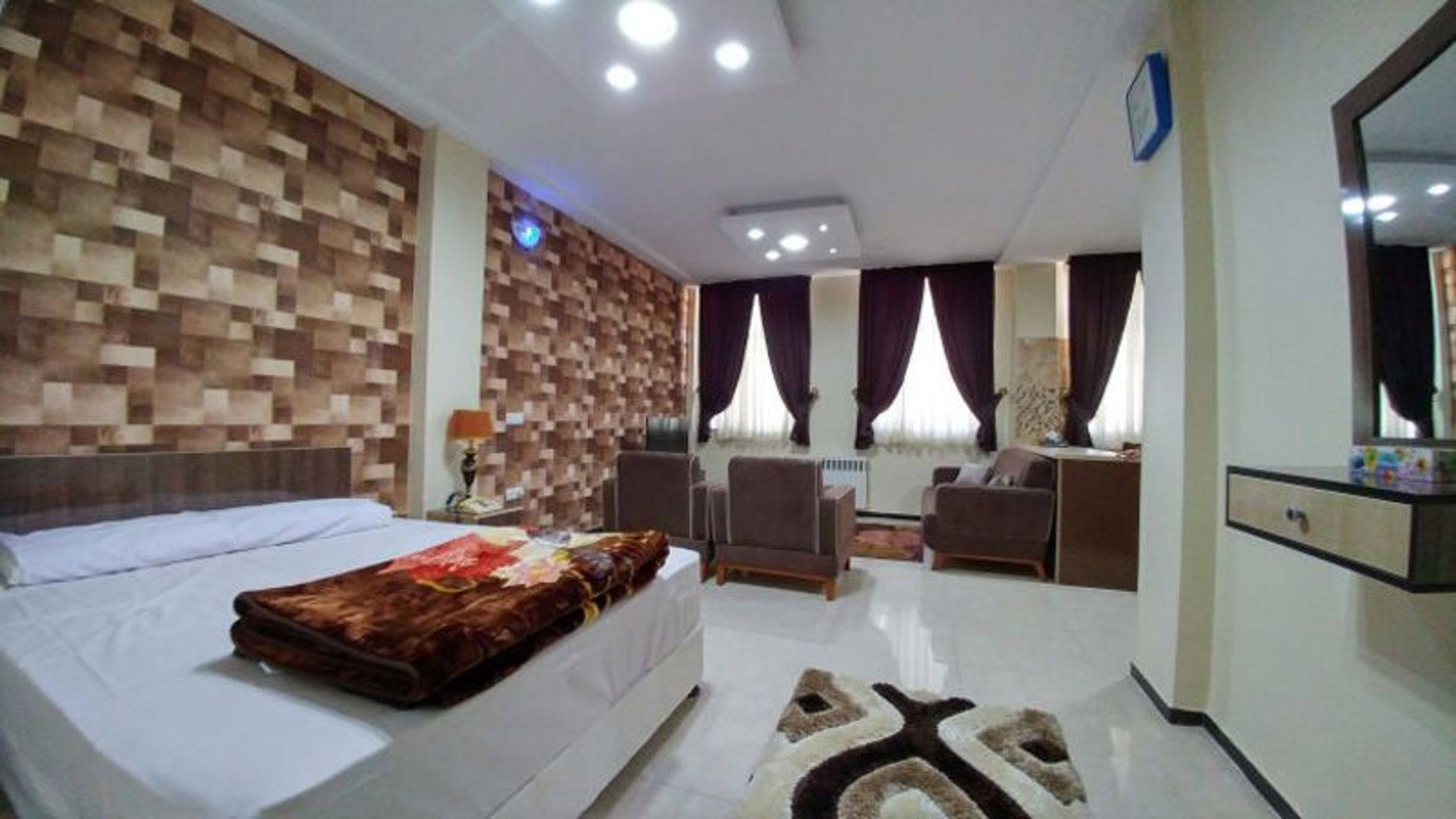 هتل صدرا ساوه استان مرکزی
