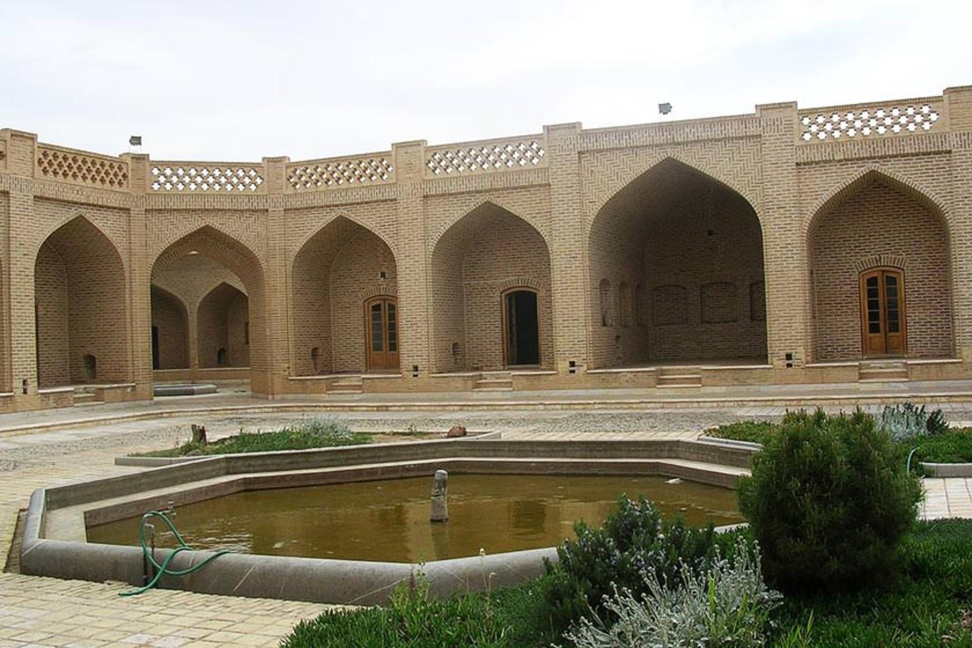 کاروانسرای خرانق