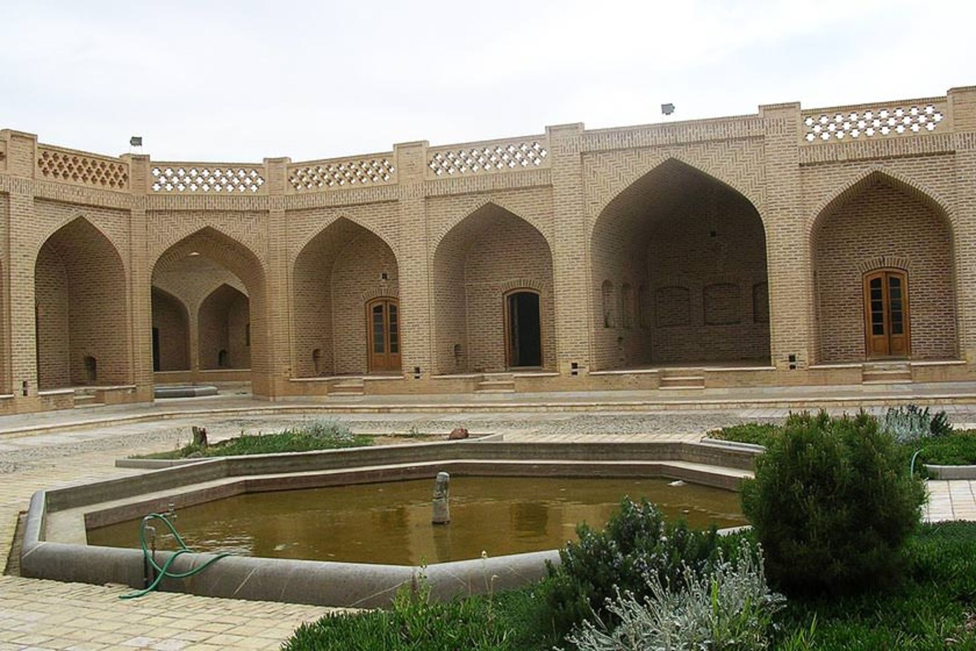 کاروانسرای خرانق
