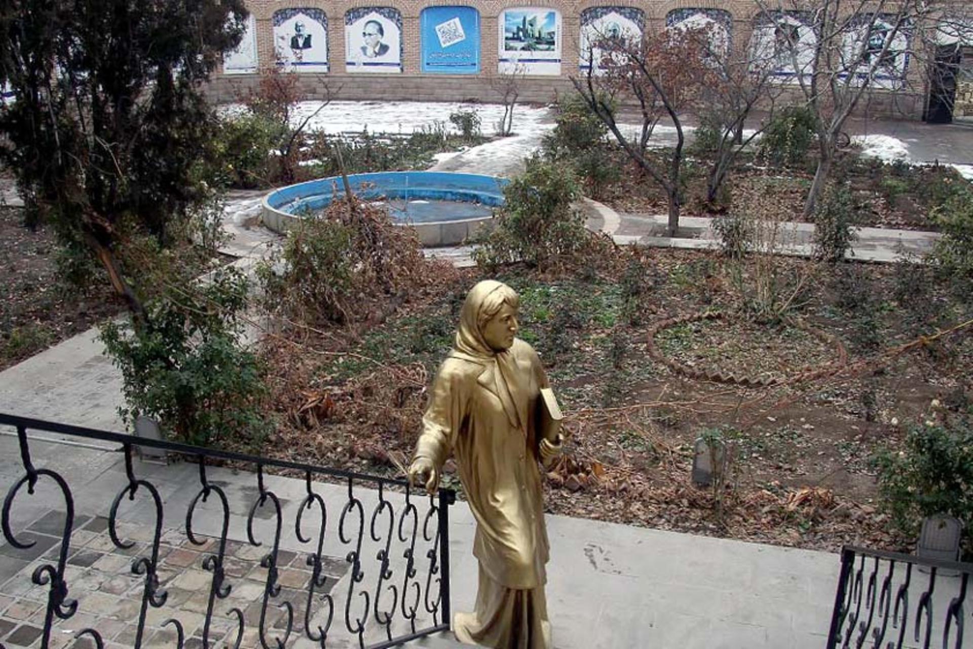 خانه پروین اعتصامی