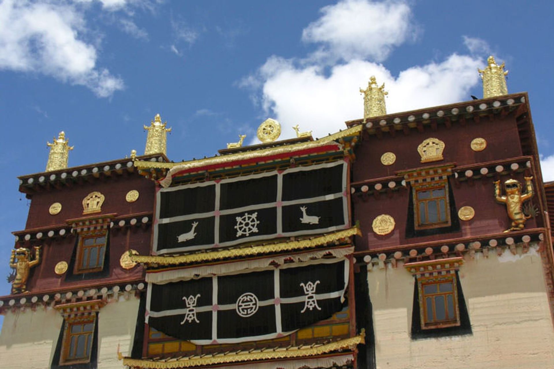 صومعه سانگ زان لین (Songzanlin Monastery)