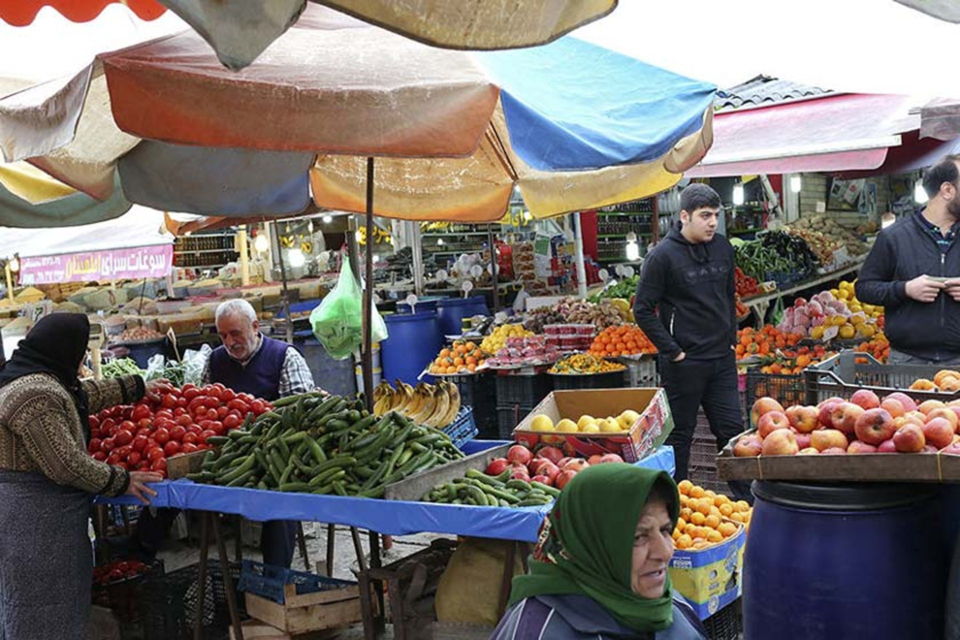 بازار روز نوشهر
