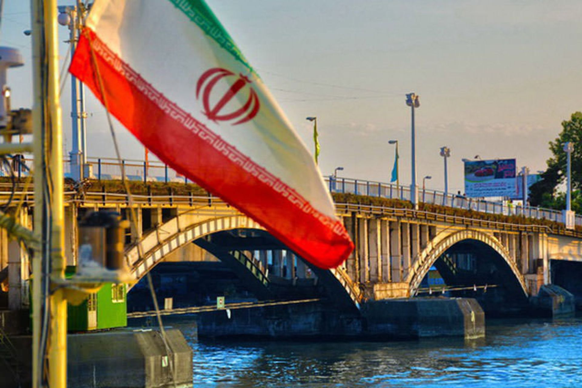 پل‌ انزلی