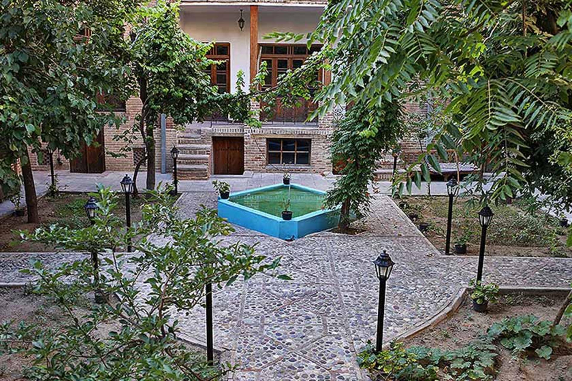 خانه تاریخی زعیم