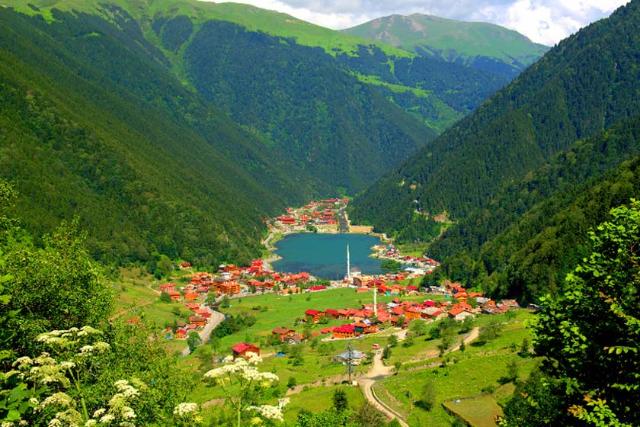 دریاچه اوزون گل