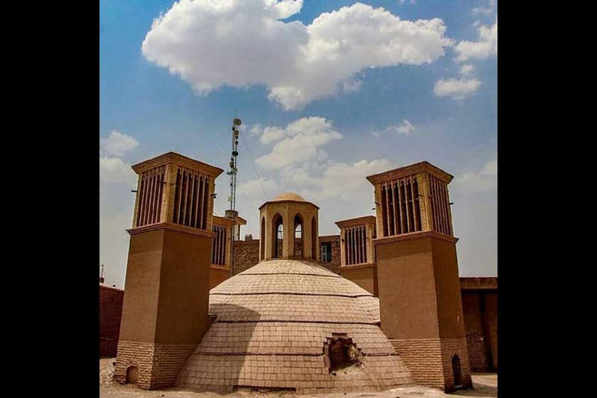 آب‌ انبار مرادی