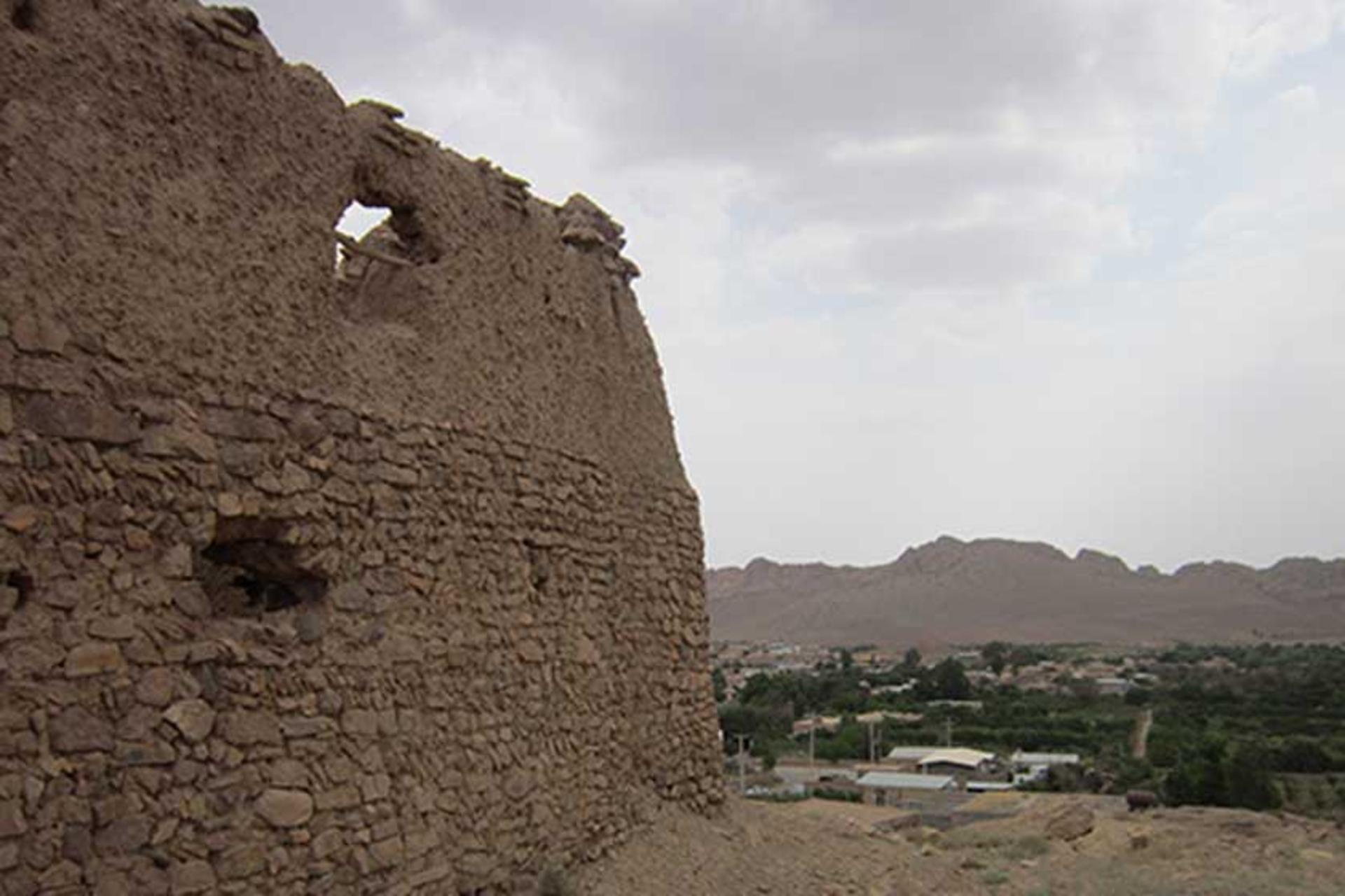 معبد آناهیتا
