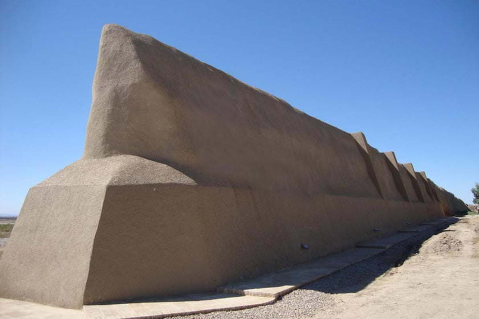 دیوار بارو دامغان