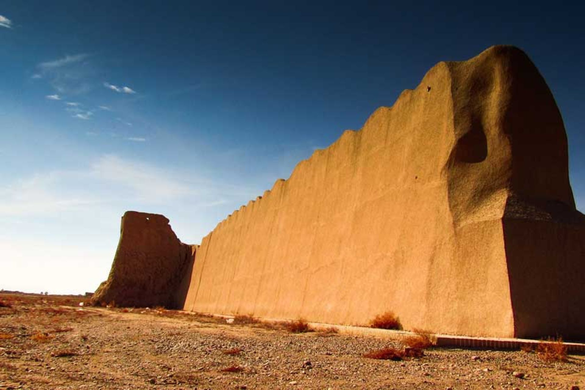 دیوار بارو دامغان