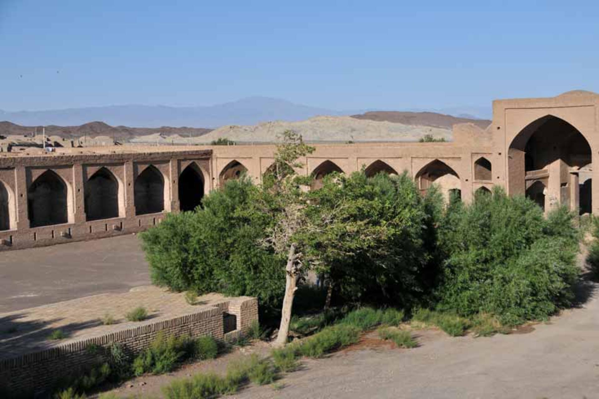 کاروانسرای عباس آباد میامی