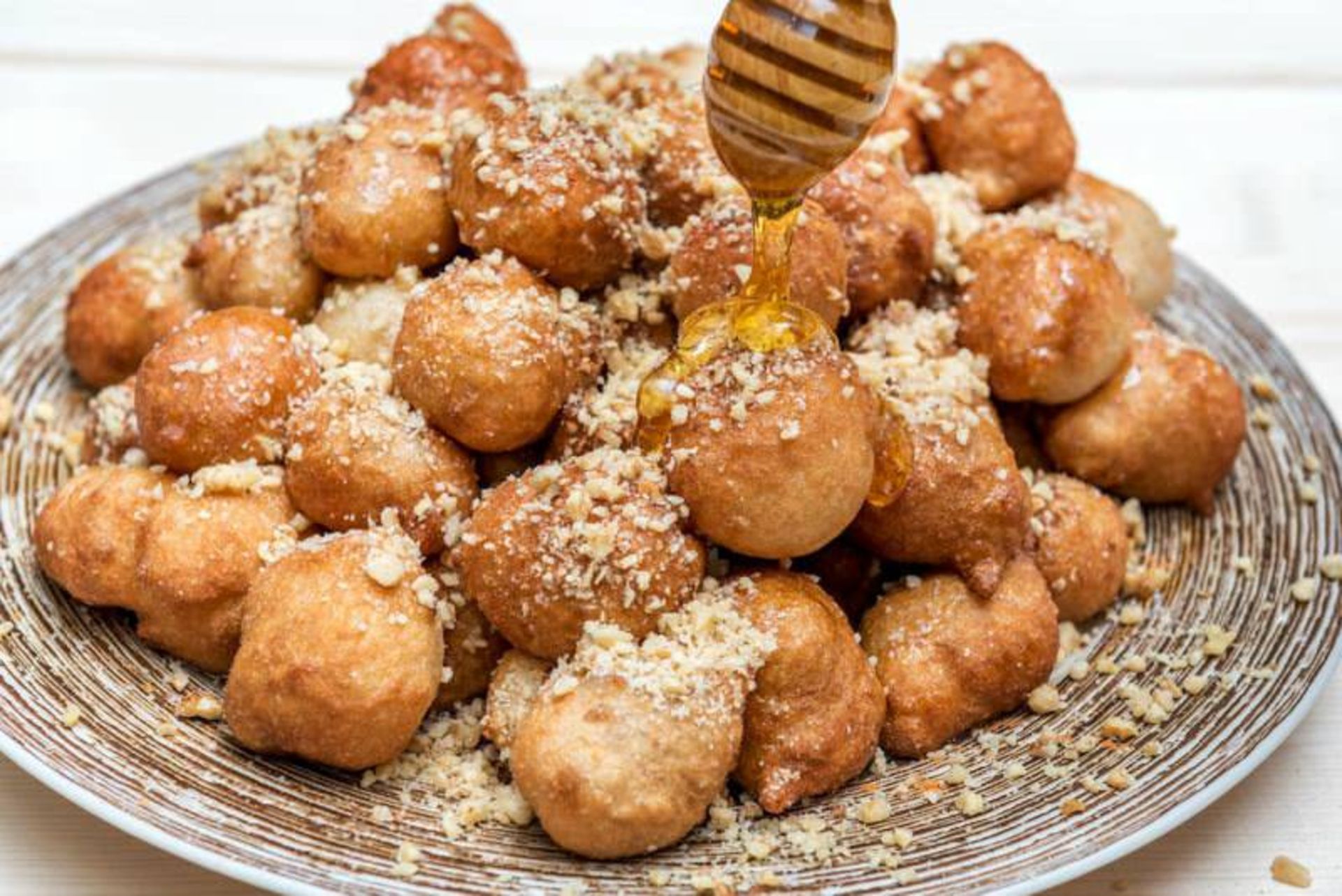 غذاهای خیابانی لذیذ یونان
