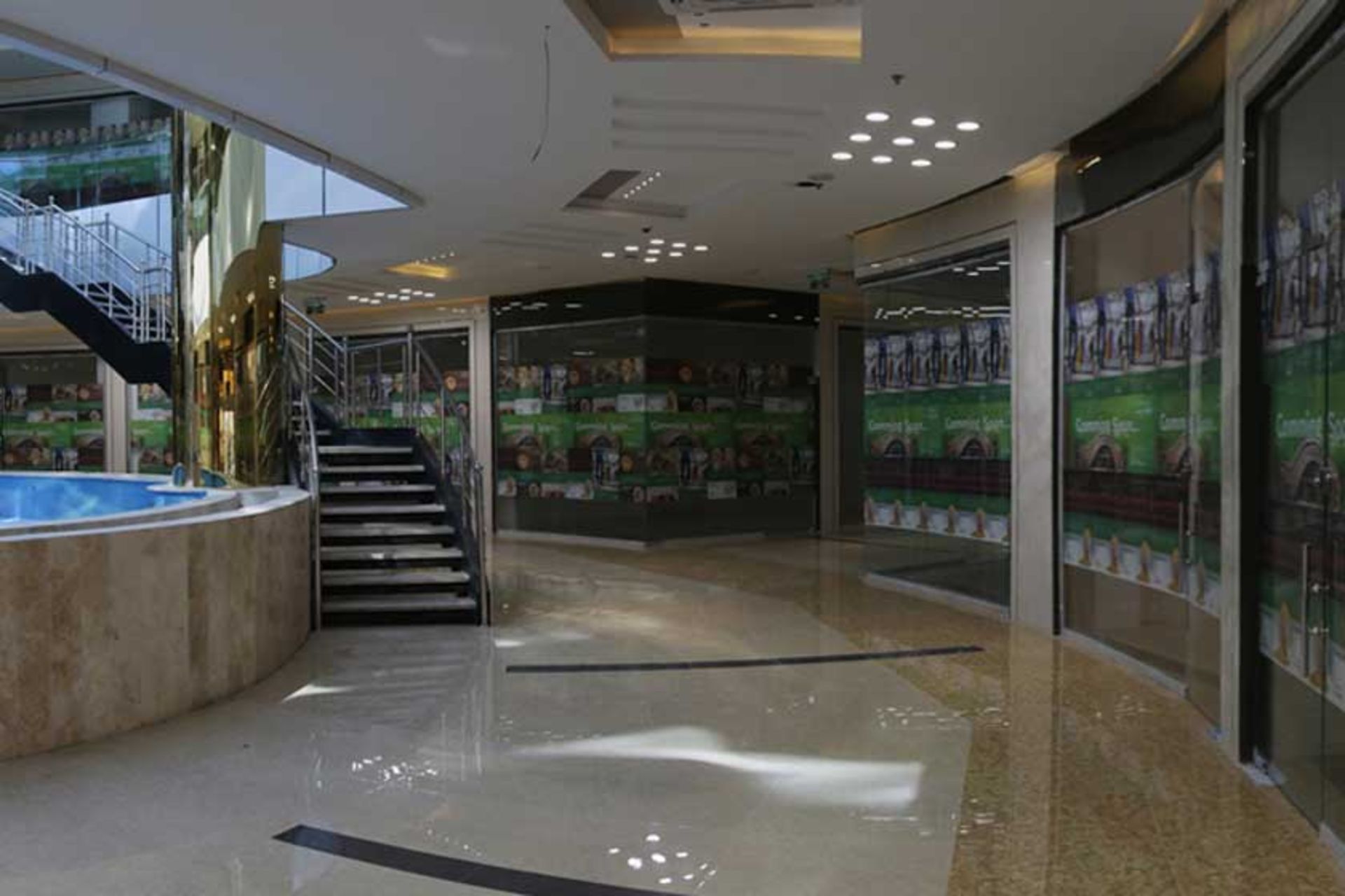 مرکز خرید اطلس