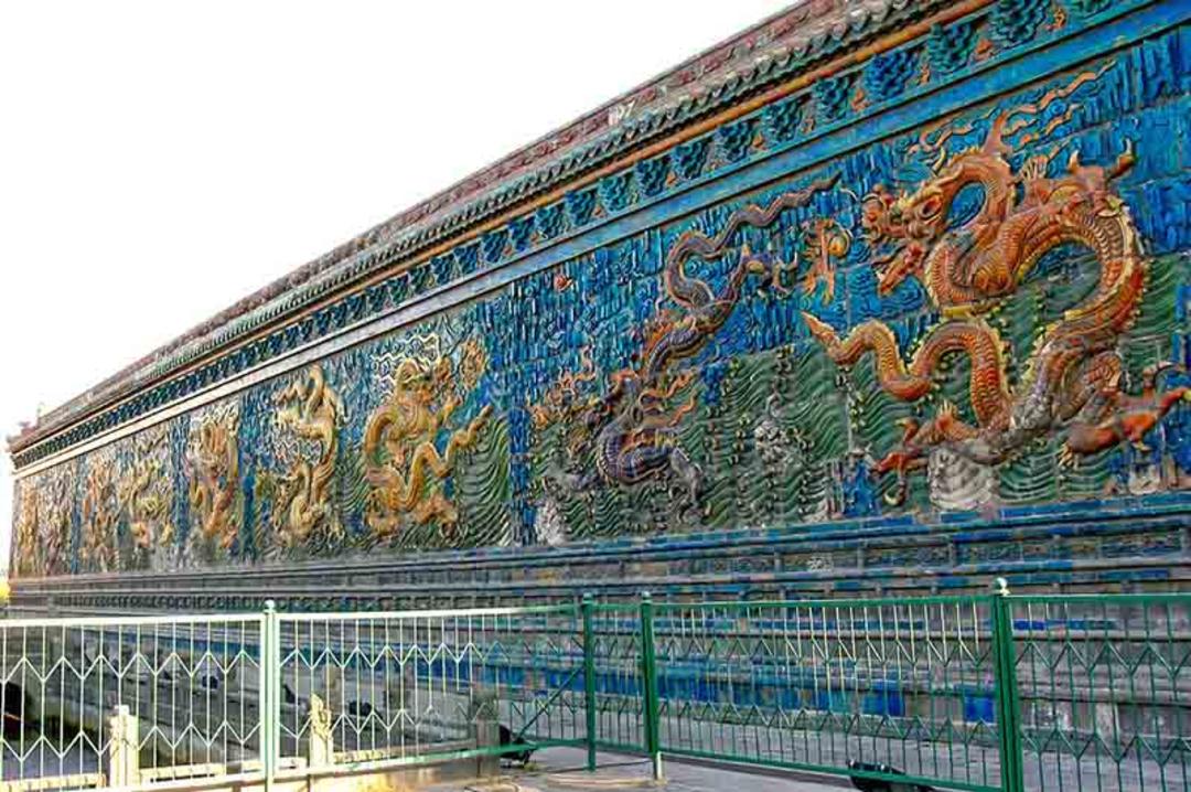 دیوار ۹ اژدهای داتونگ