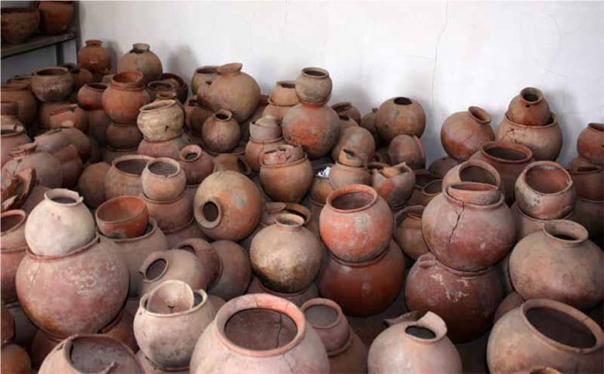 سفال های تپه شهداد