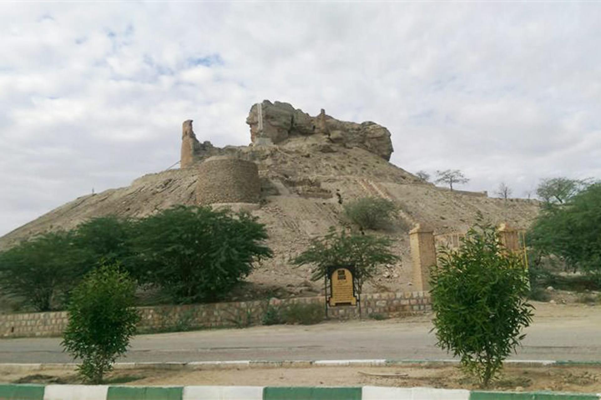 قلعه فین