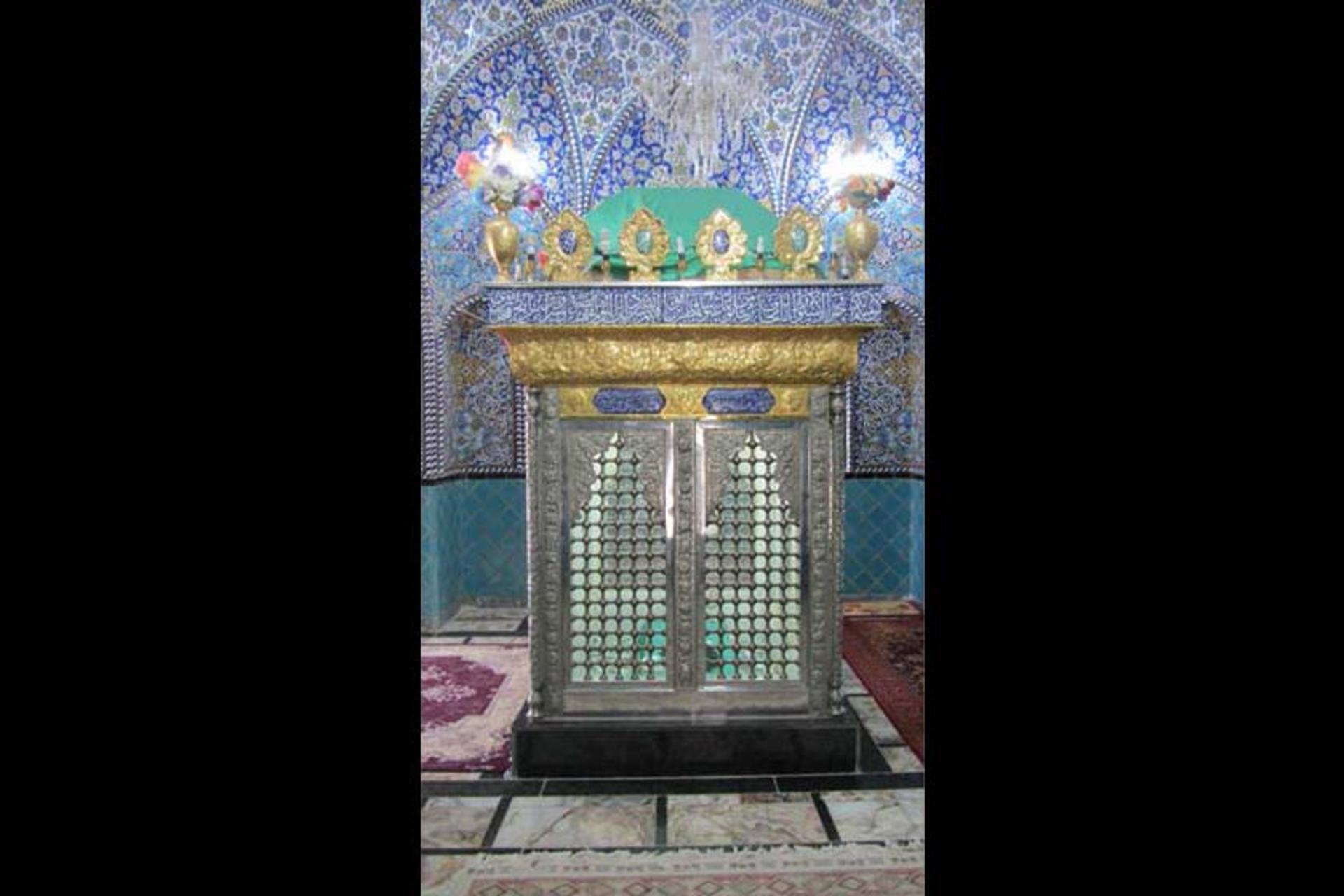 آرمگاه سید محمد گلابی (بقعه سید محمد گیاهخوار)