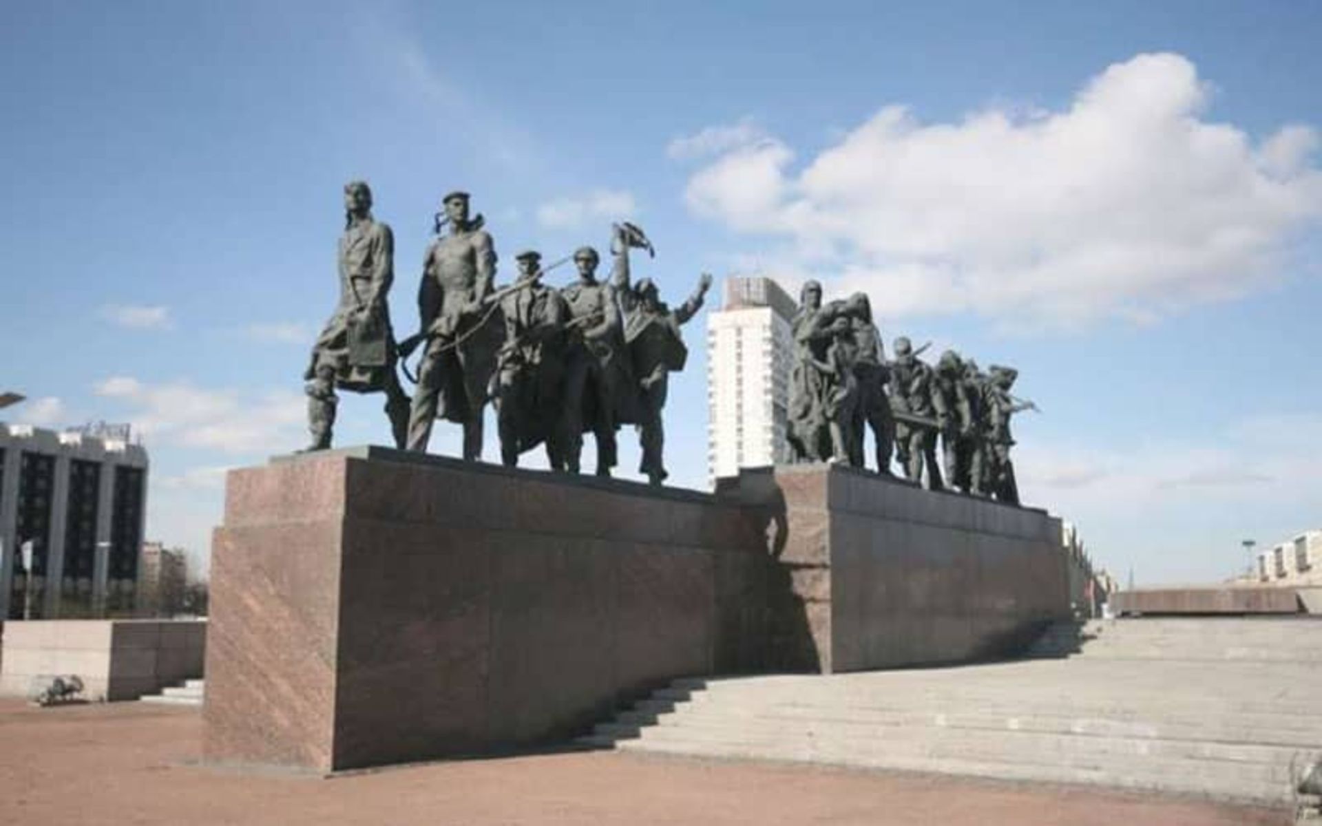 میدان پیروزی