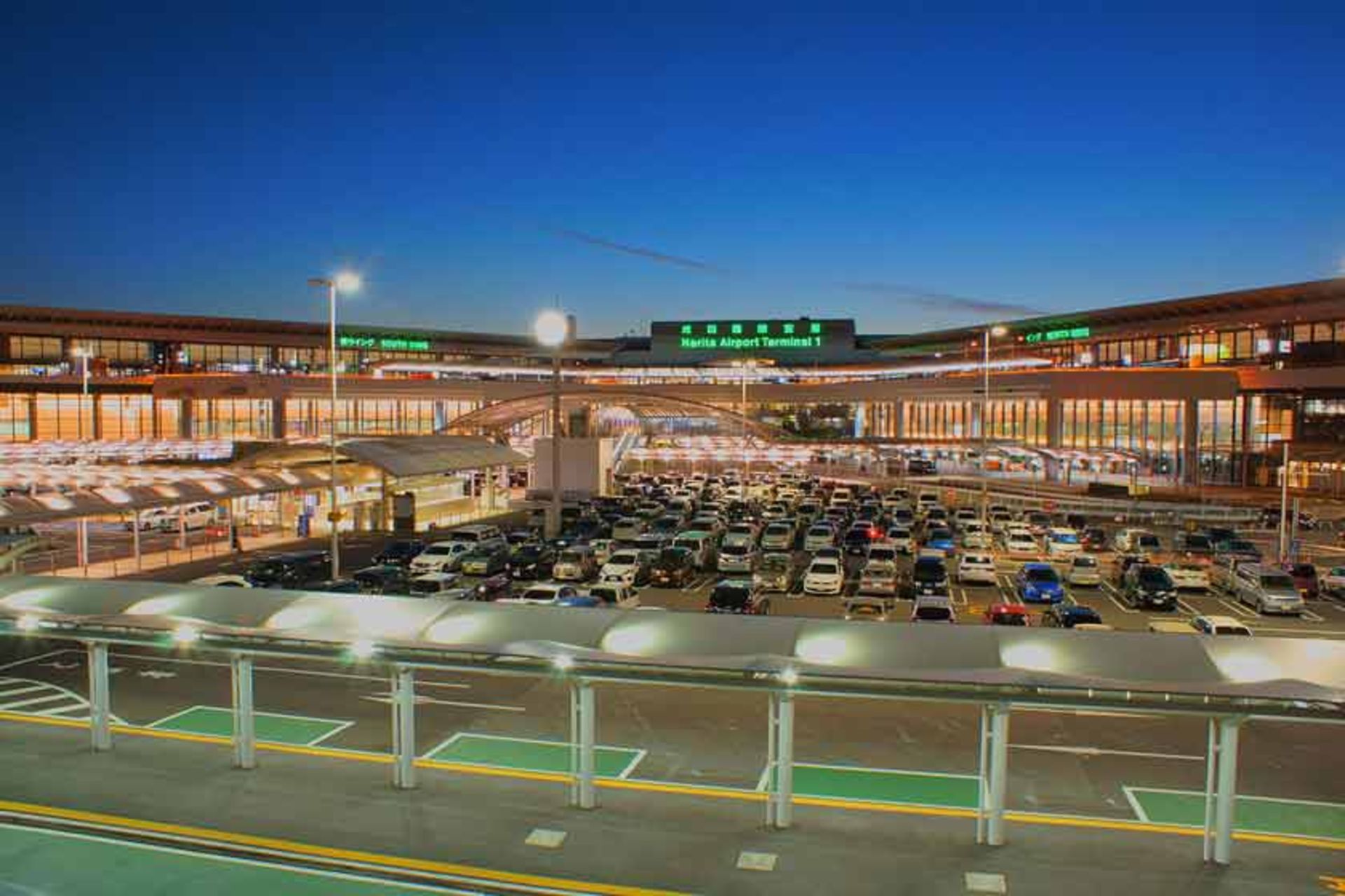 فرودگاه بین‌ المللی ناریتا