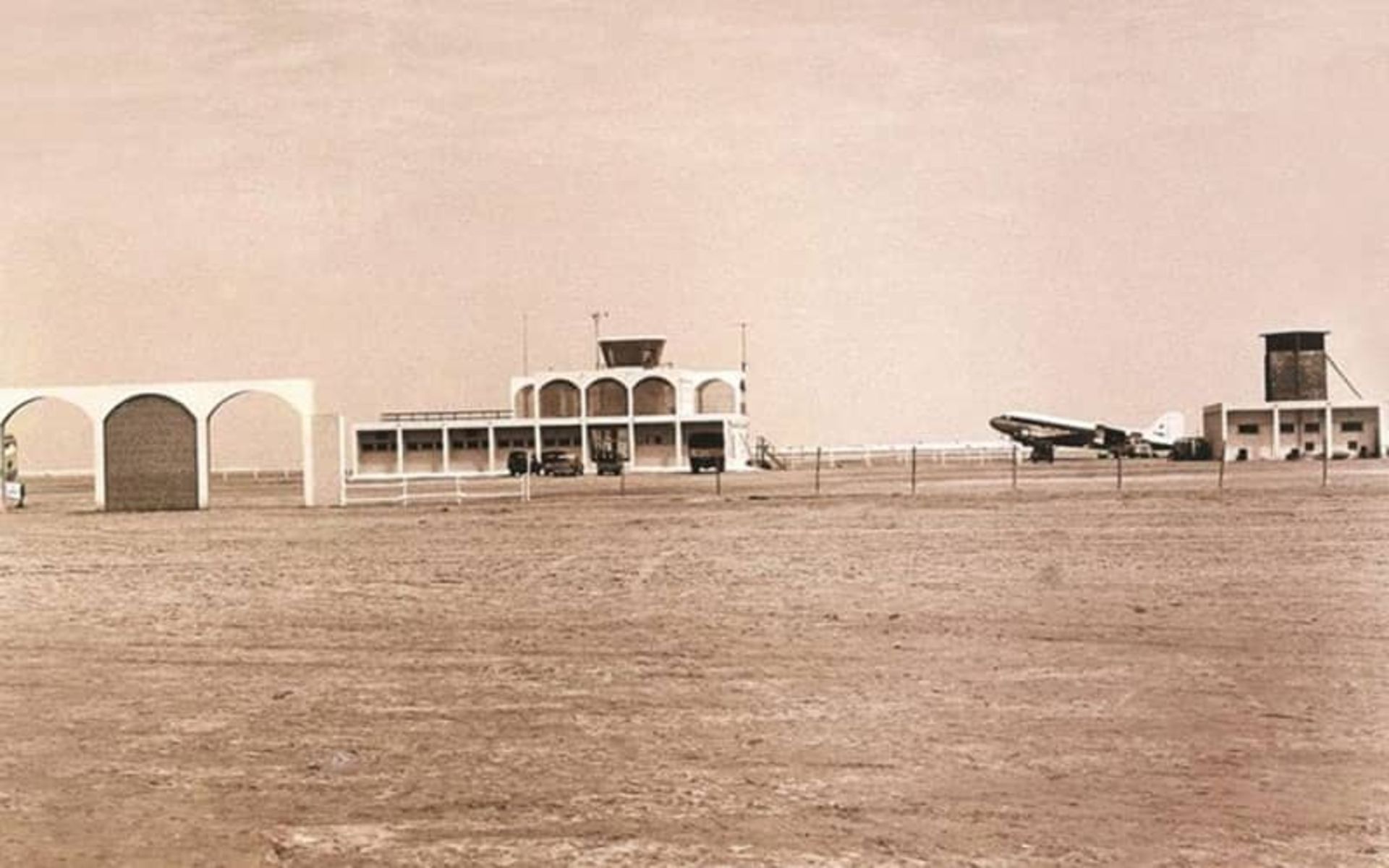 فرودگاه دبی