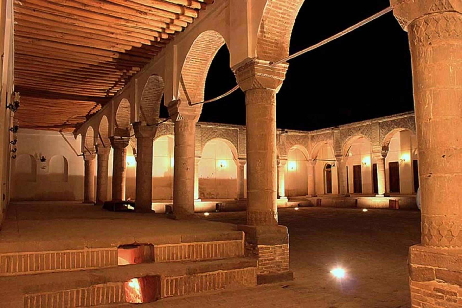 کاروانسرای افضل