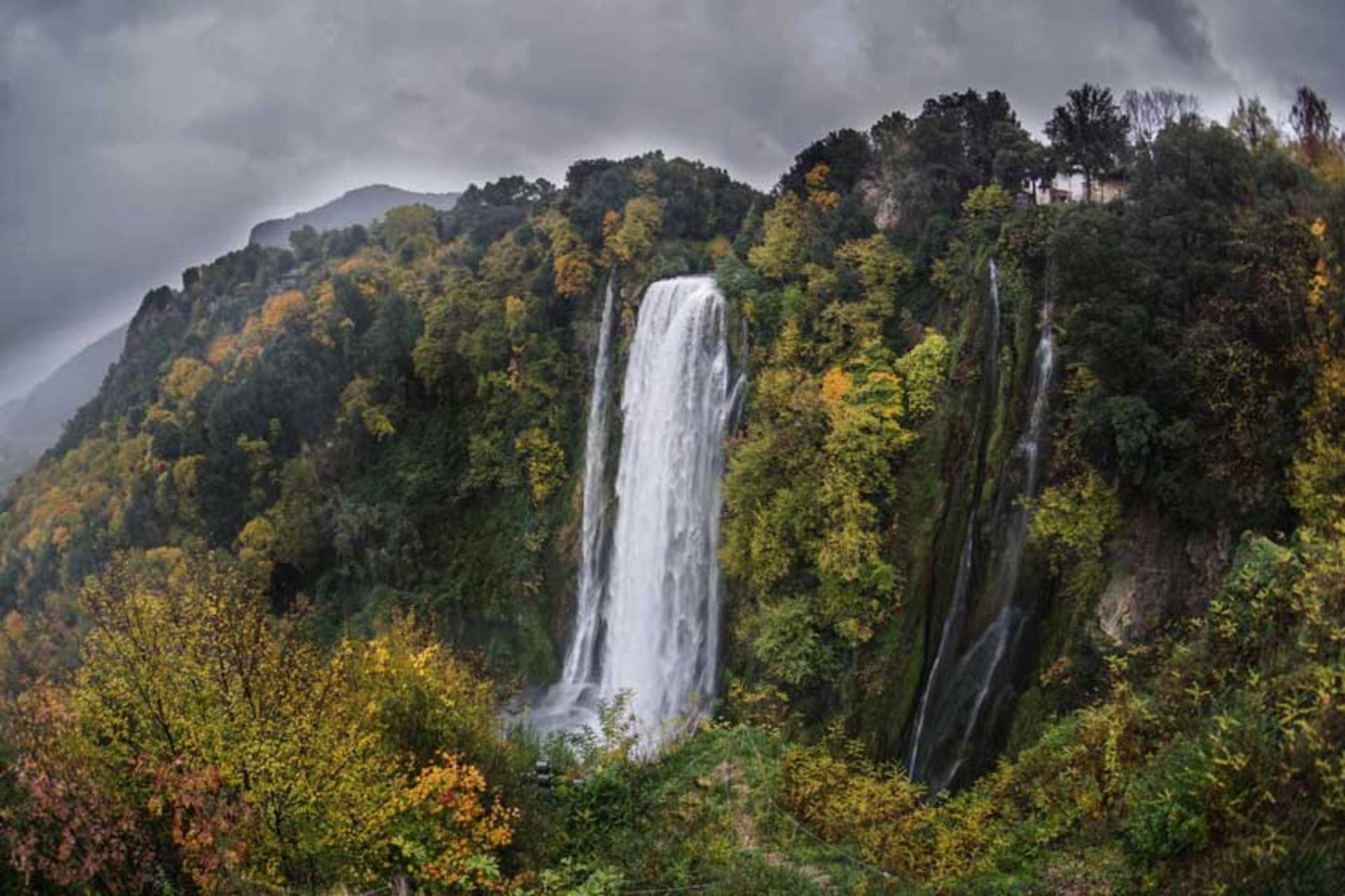 آبشار کاسکاتا دل مارمور