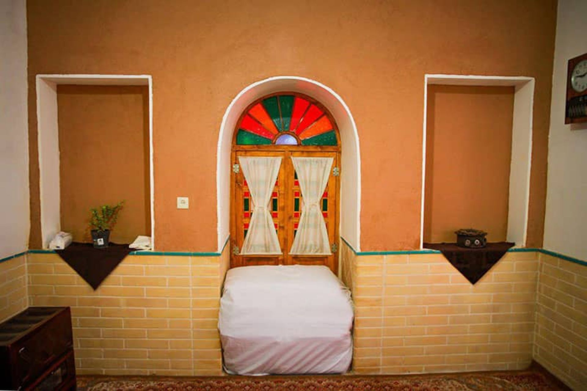 اقامتگاه بوم‌گردی شمس- نراق