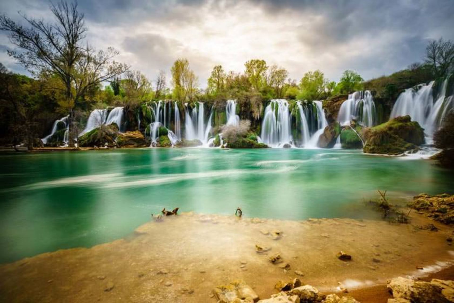 آبشار کراویچ (آبشار کراویتسه)
