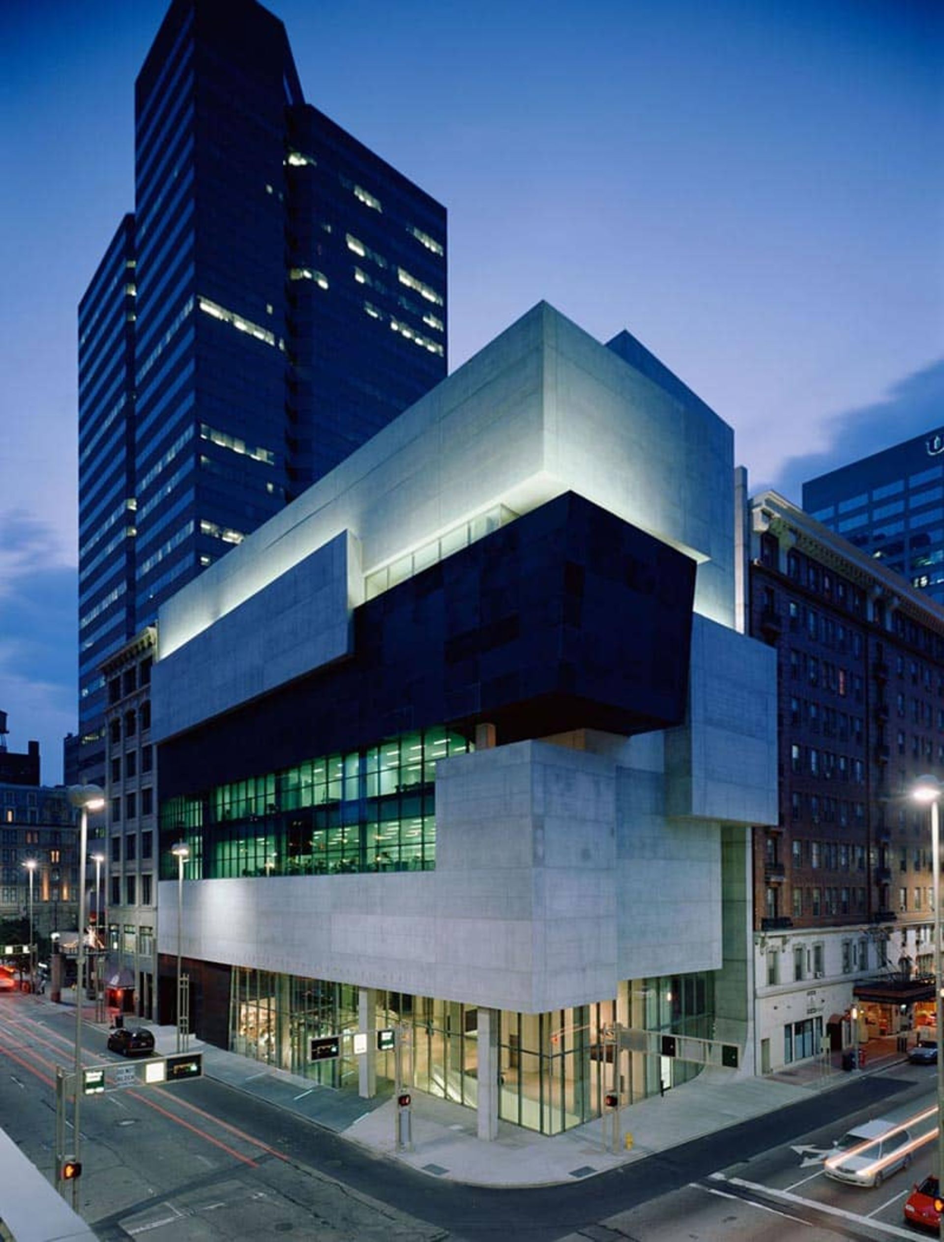 ۲. مرکز هنرهای معاصر سینسیتی (The Lois and Richard Rosenthal Center for Contemporary Art)، سینسیتی، آمریکا