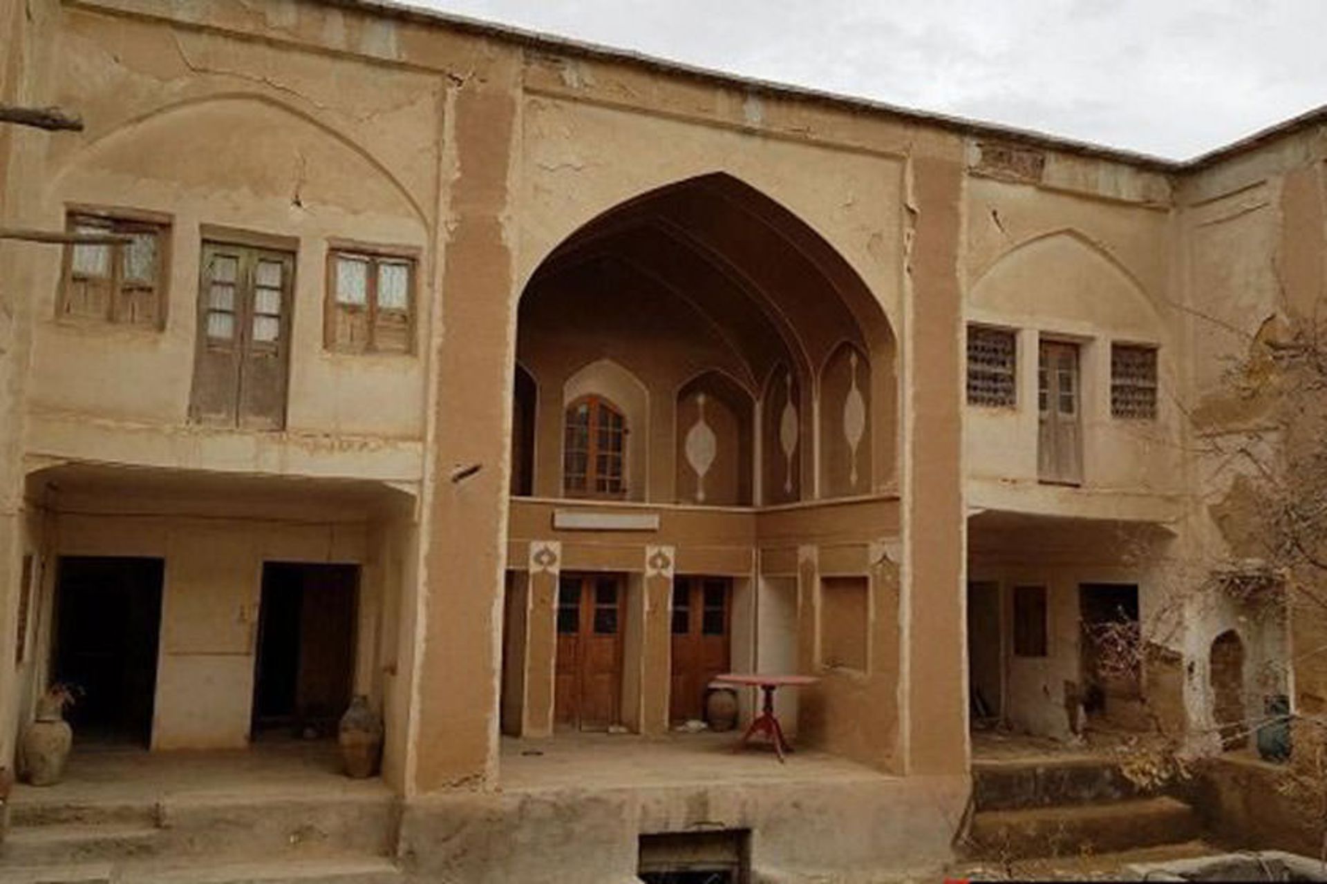 خانه فروغی ها