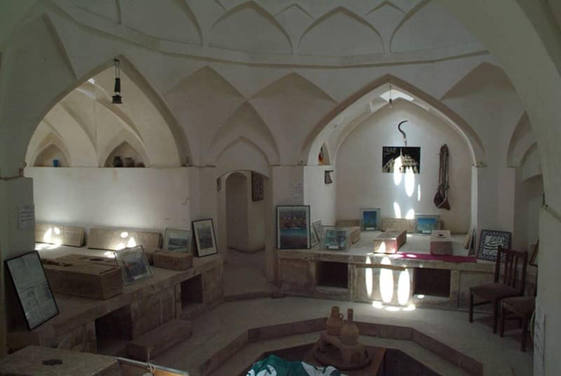 موزه حمام خان بستک