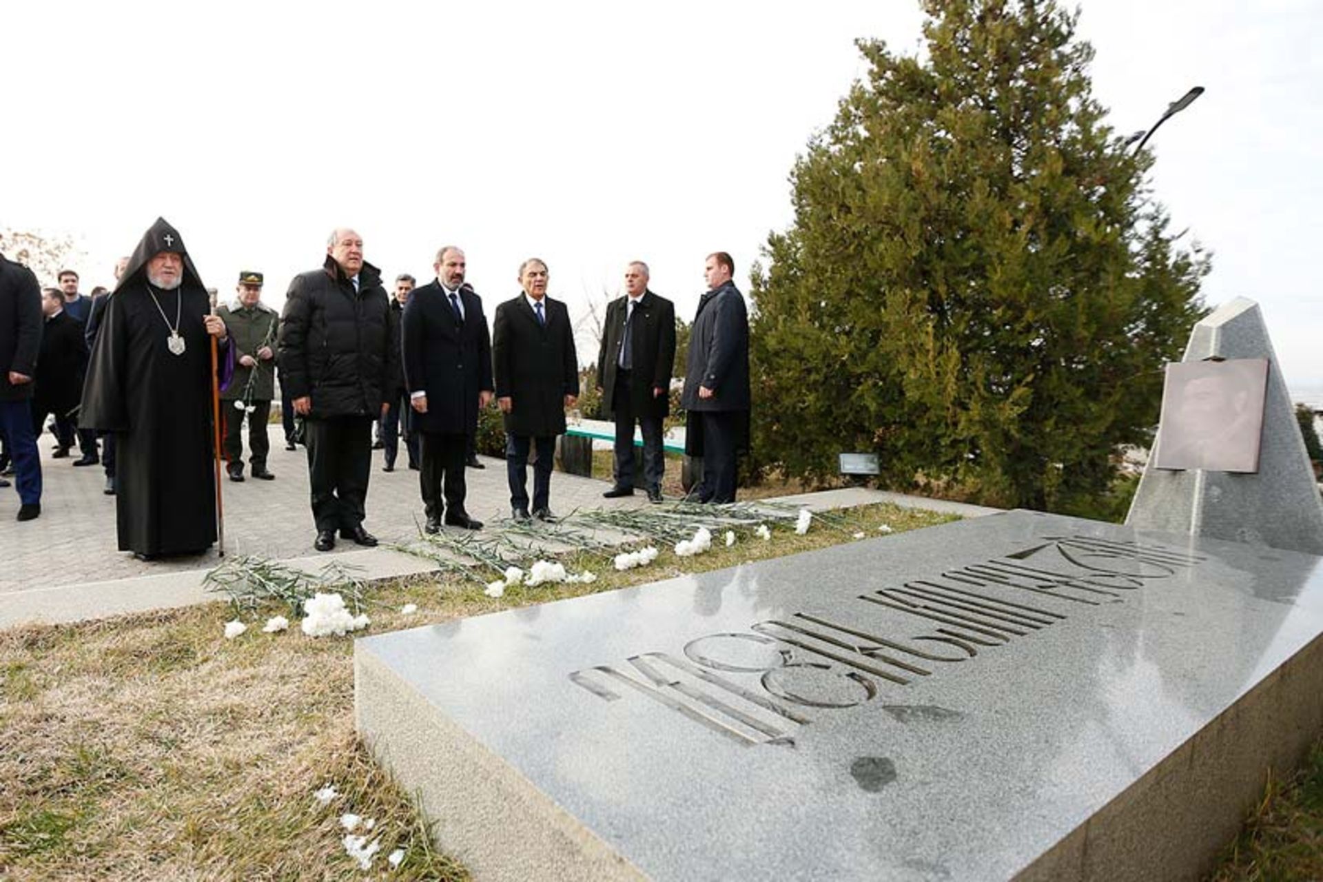 گورستان یرابلور 
