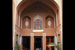 خانه فروغی ها