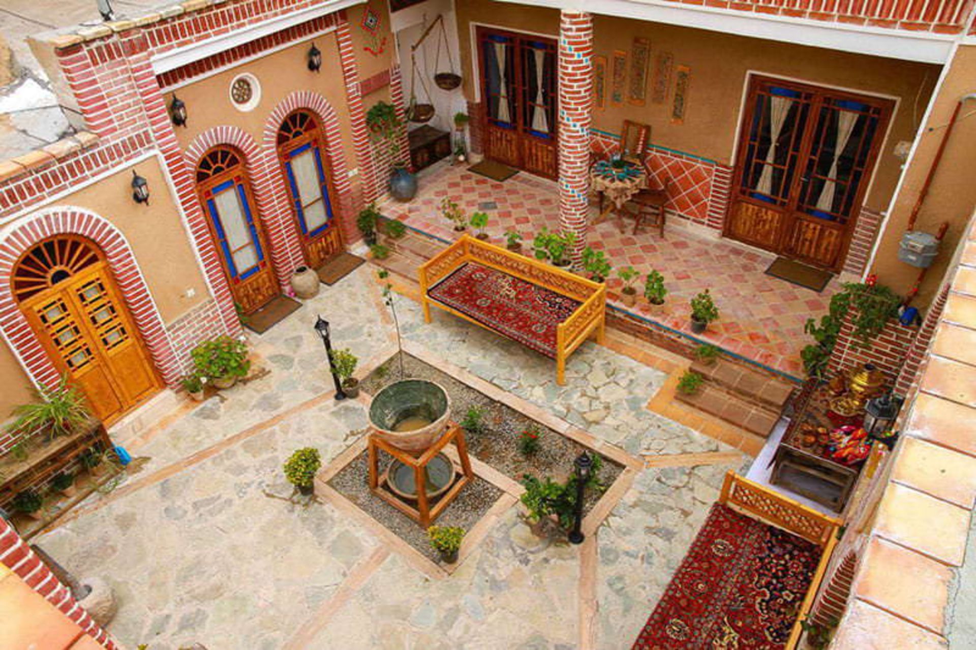 اقامتگاه شمس