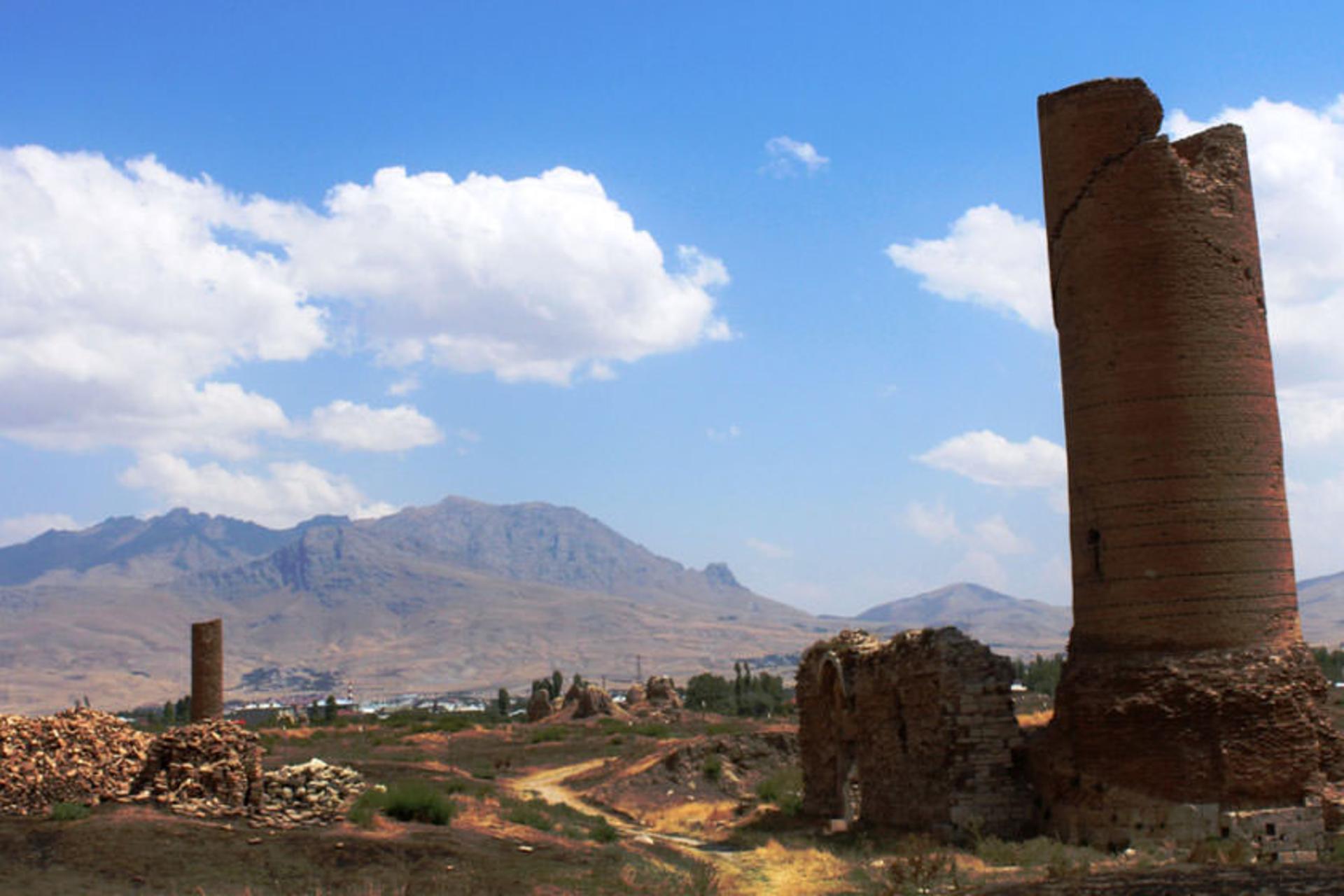 مسجد جامع وان
