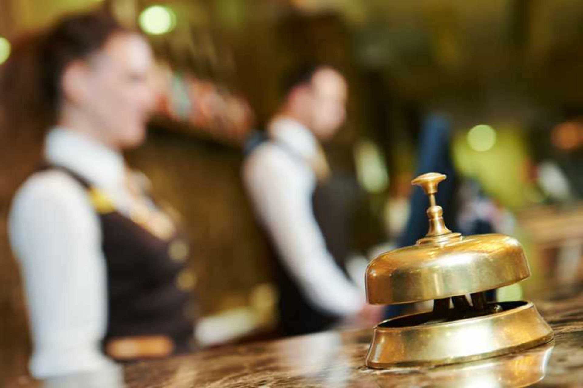 اقامت در هتل