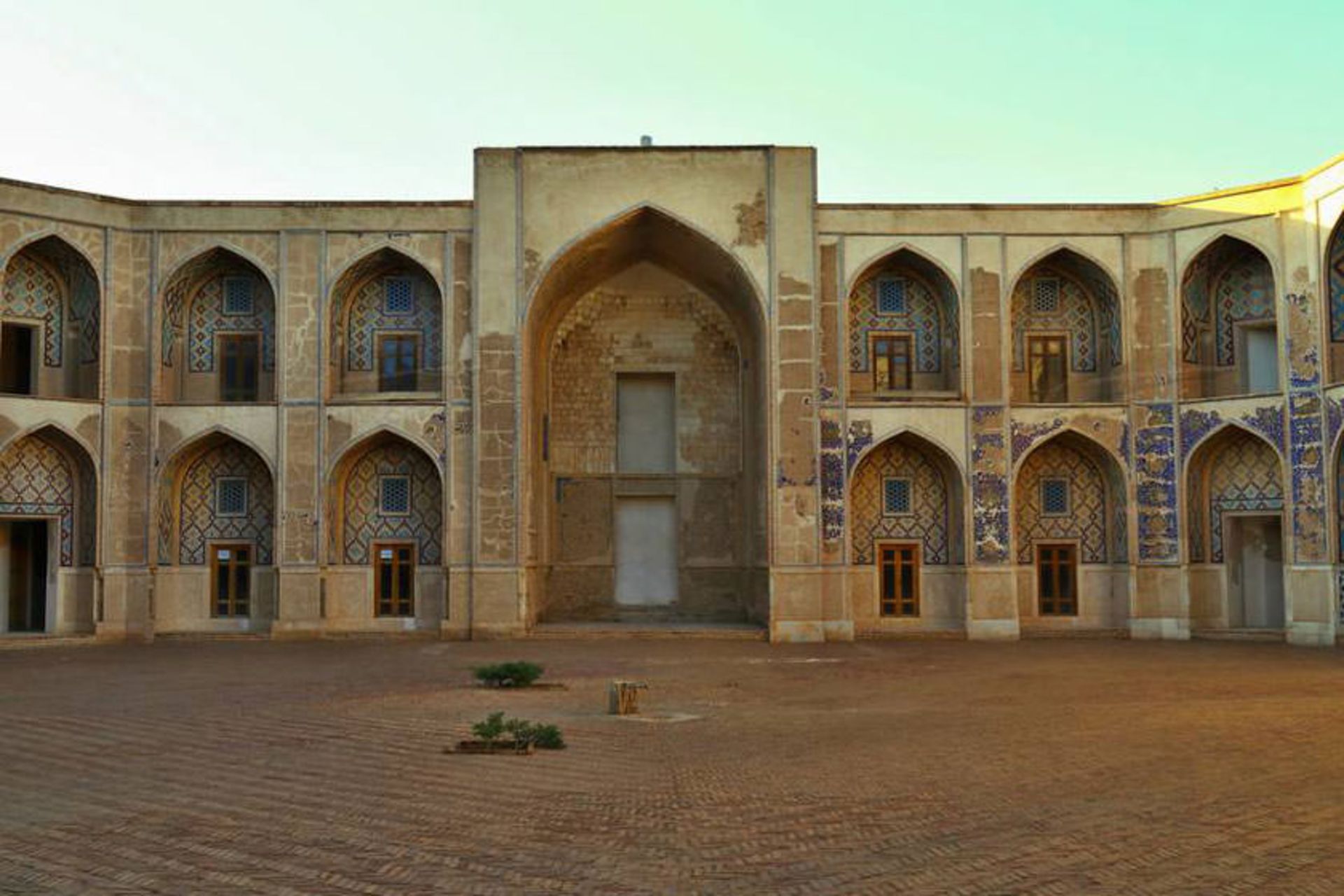 مسجد مولانا (مسجد و آرامگاه مولانا زین الدین ابوبکر)