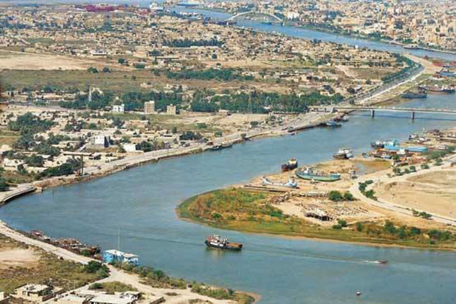 تردد آزاد گردشگران از اروند به کیش