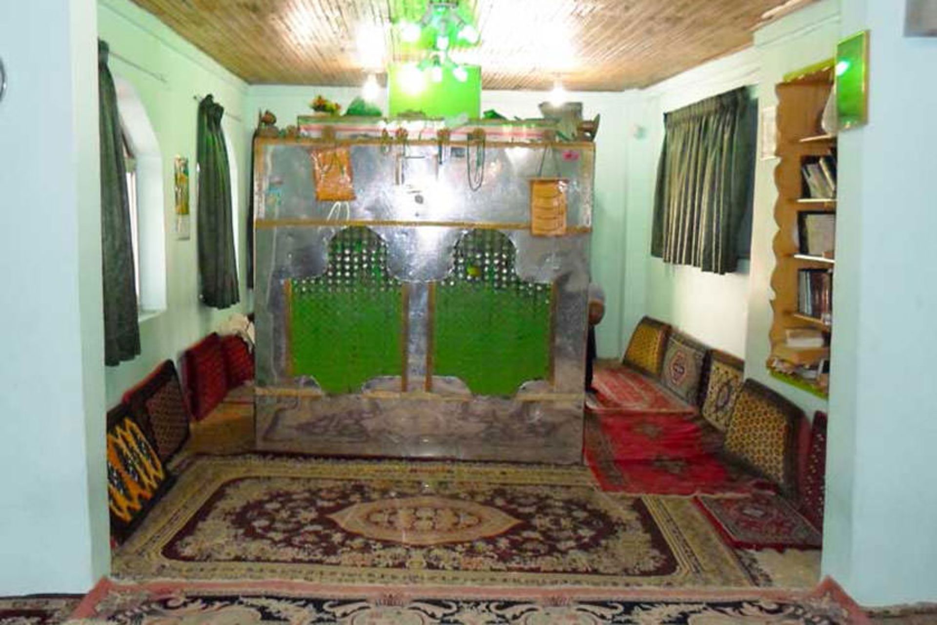 بقعه‌ سبز قبا