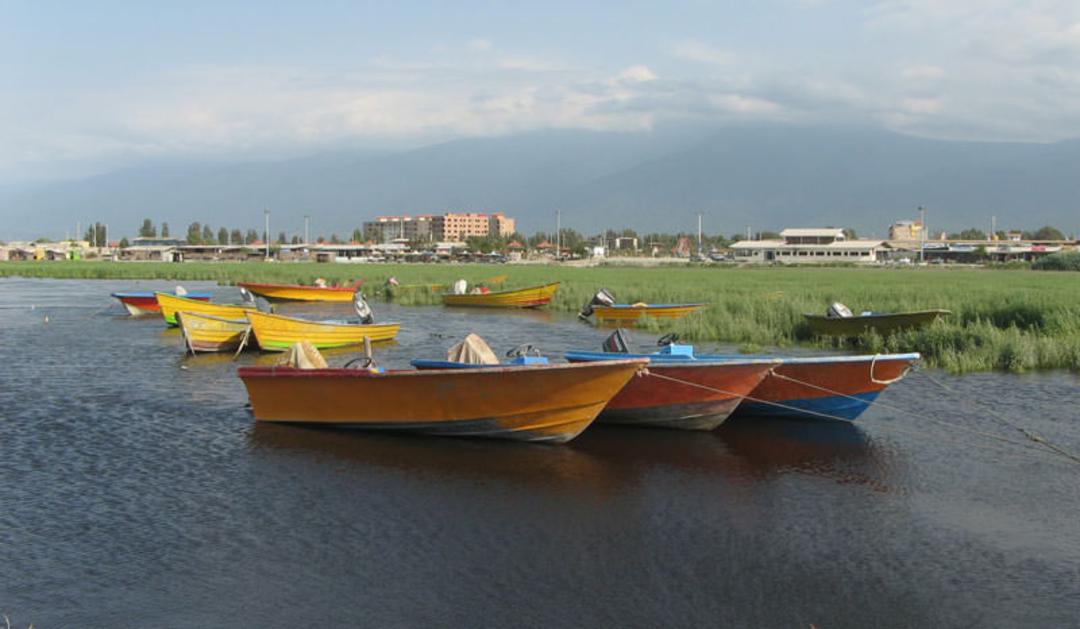 اسکله بندر گز