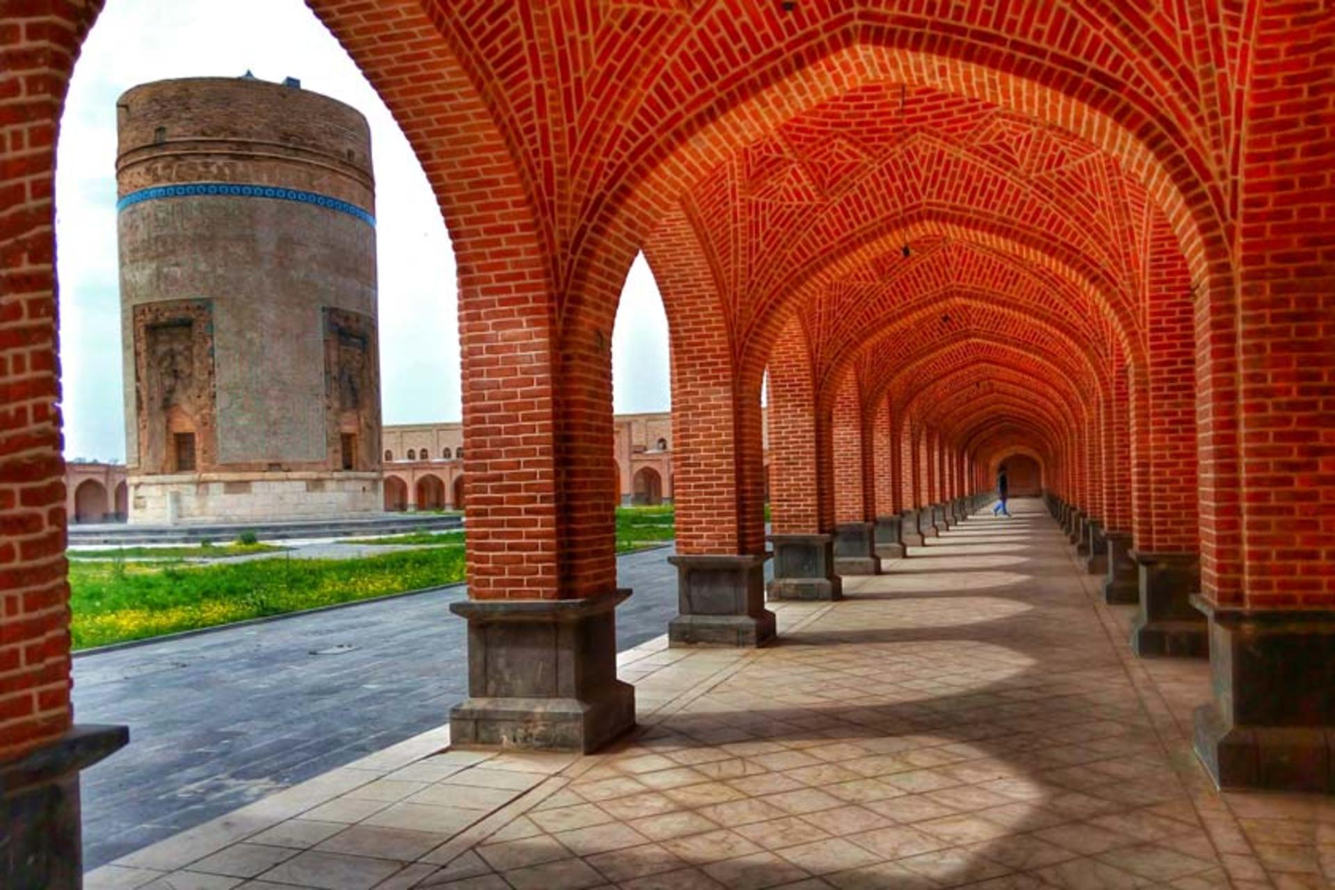 مقبره تاریخی شیخ حیدر