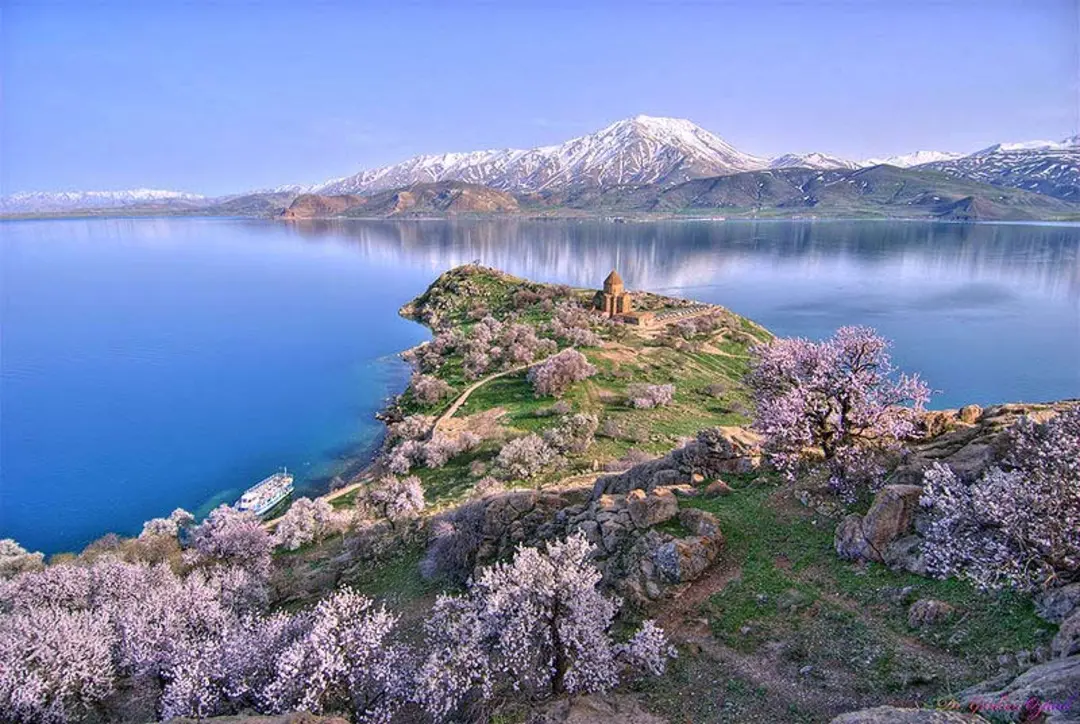 جزیره آکدامار وان