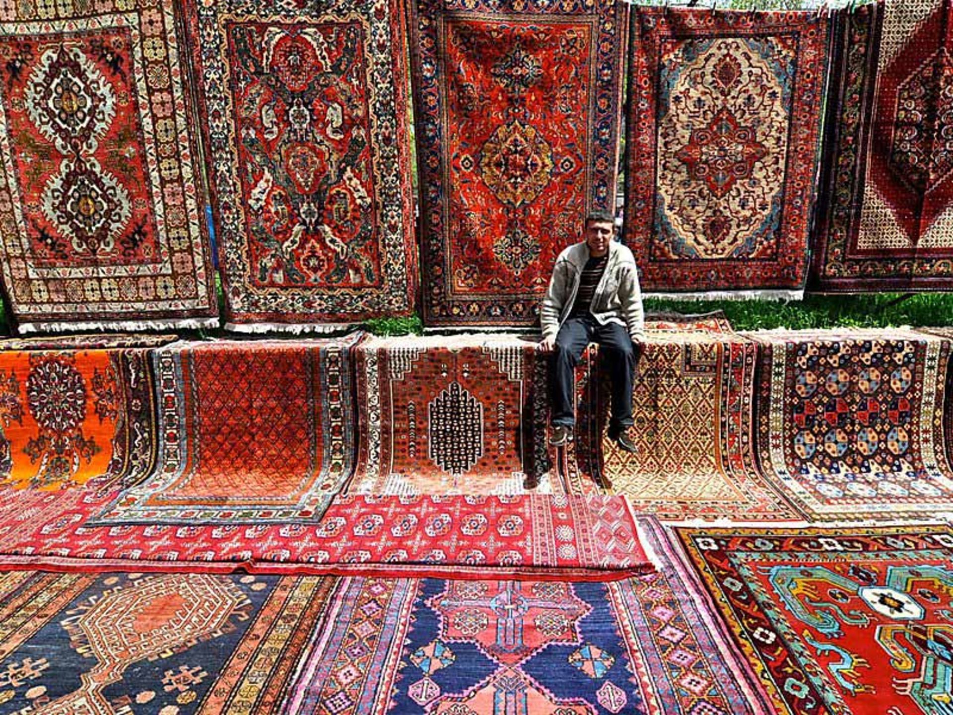 بازار ورنیساژ ایروان