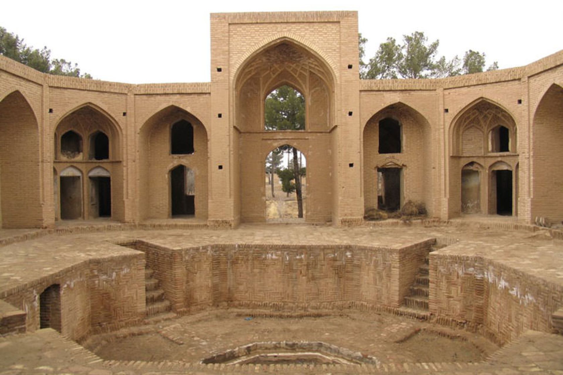مدرسه علیا