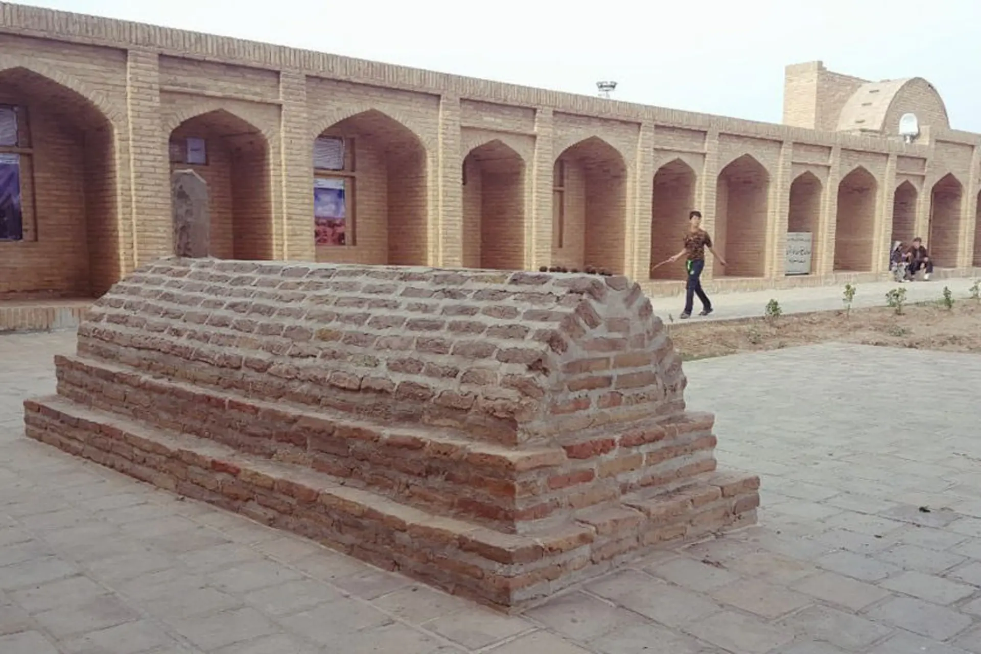 مسجد مولانا (مسجد و آرامگاه مولانا زین الدین ابوبکر)