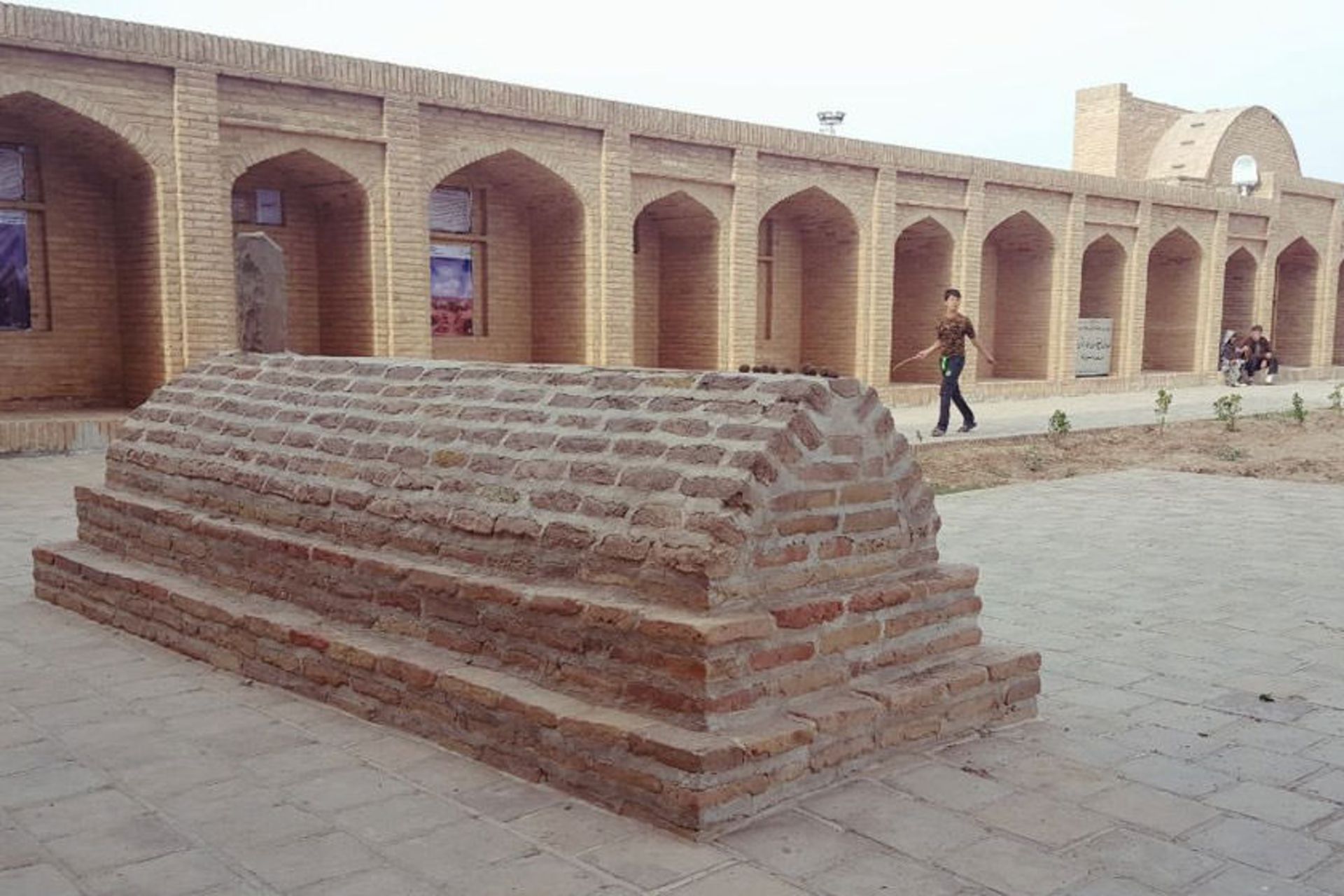 مسجد مولانا (مسجد و آرامگاه مولانا زین الدین ابوبکر)