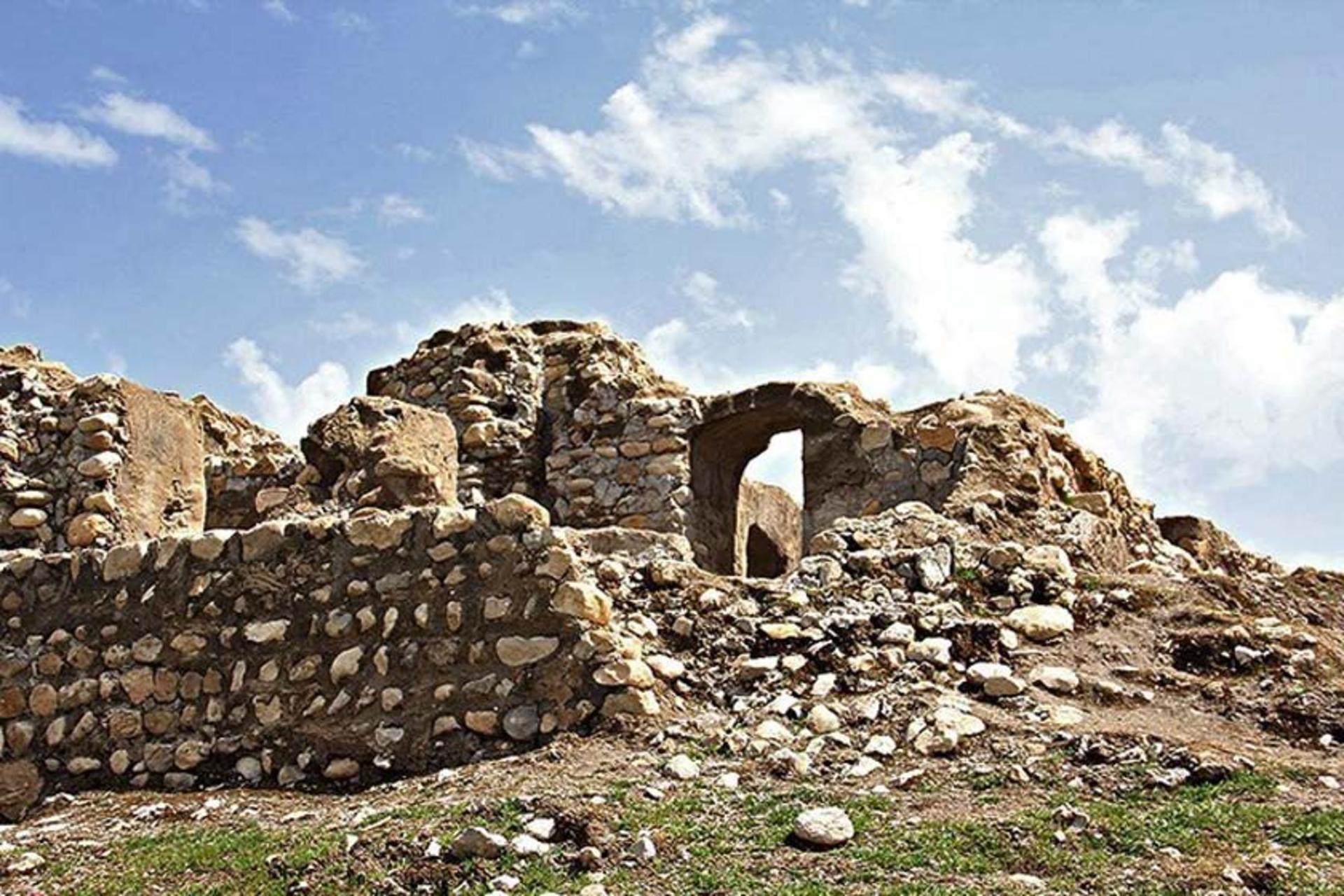 پشت ‌قلعه آبدانان