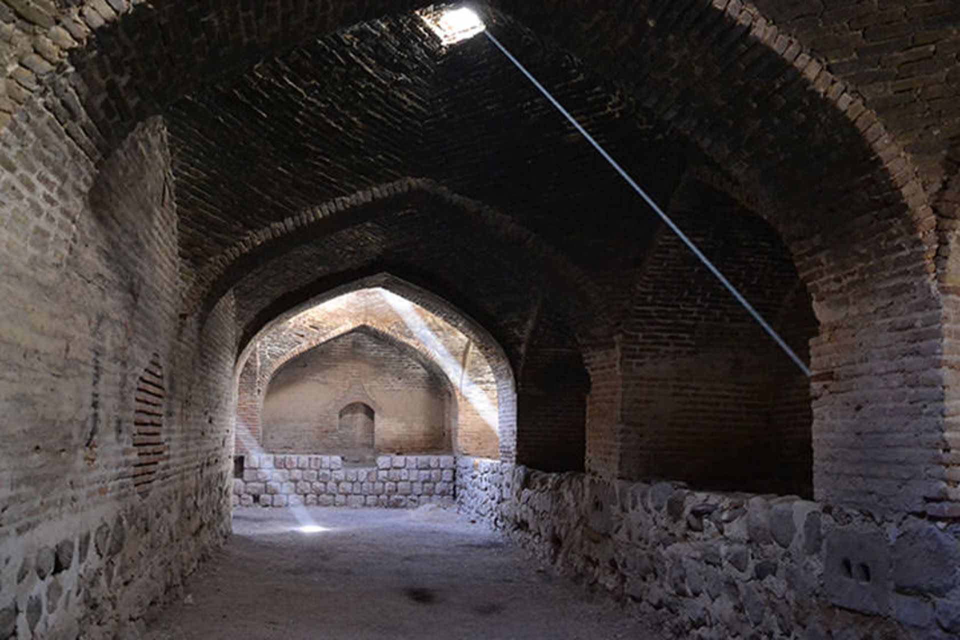 کاروانسرای جمال آباد