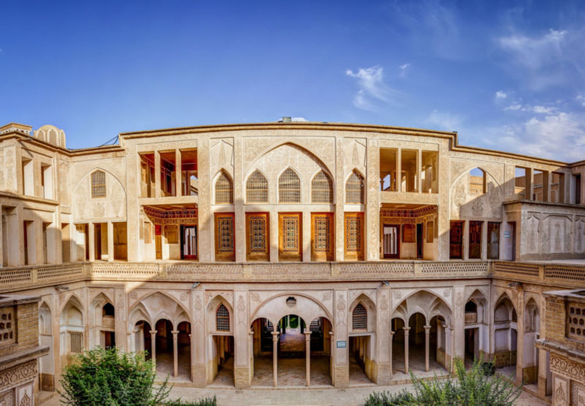 خانه تاریخی عباسیان