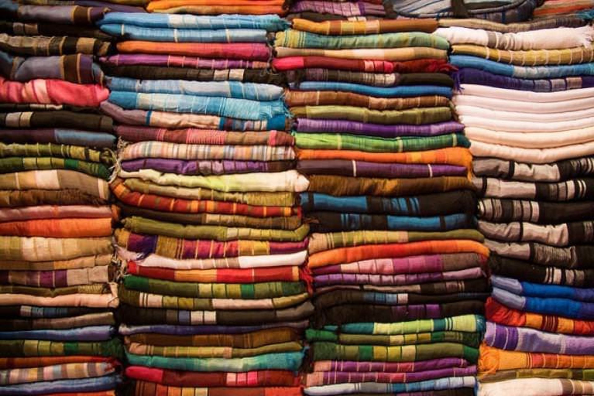 بازارهای سنتی و بازارچه های خیابانی امارات